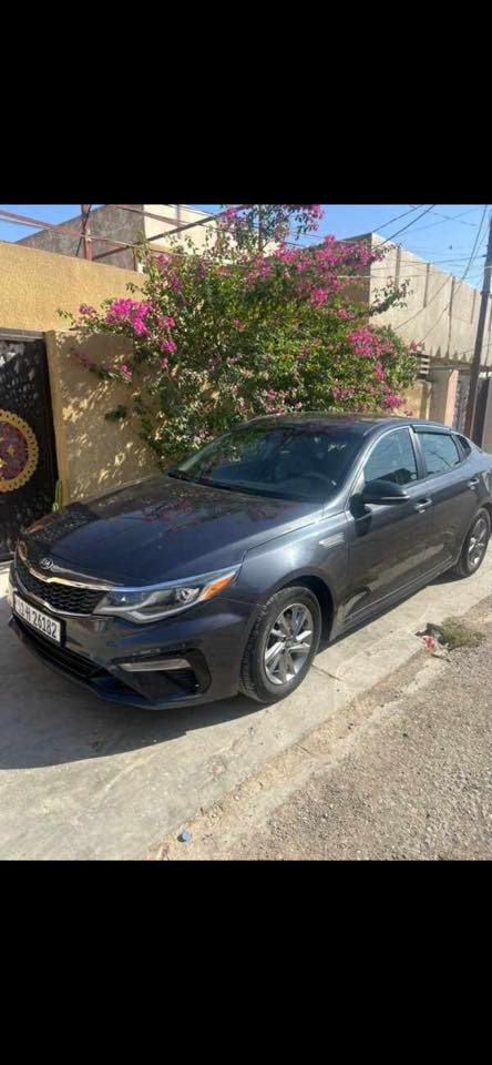 كيا اوبتما وارد امريكي موديل 2019حلوة مواصفات المحرك: 2.4 GDI
تثبيت مسار وتنبيه مغادرة المسار
شاشة كبيرة
 نقاط عمياء
 حساسات خلفية
 كاميرا خلفية
٣ وضعيات قيادة
 لد نهاري
كار بلي
 اشاير مري
 تحكمات ستيرن وكروس سرعة
الضرر:  فقط دعامية كلشي بلادي .
السنوية بإسمي تحويل ثاني يوم، السيارة جاهزة ما بيها اي نقص والسونار موجود وصور الضرر مرفق 
مكان السيارة ديالى بعقوبة 
سعرها 140
بيها مجال  
اتصال ***********
***********
