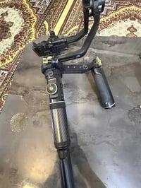 رونن او رونين من شركة zhiyun  Crane 2s شغال  125 الف 07726742296