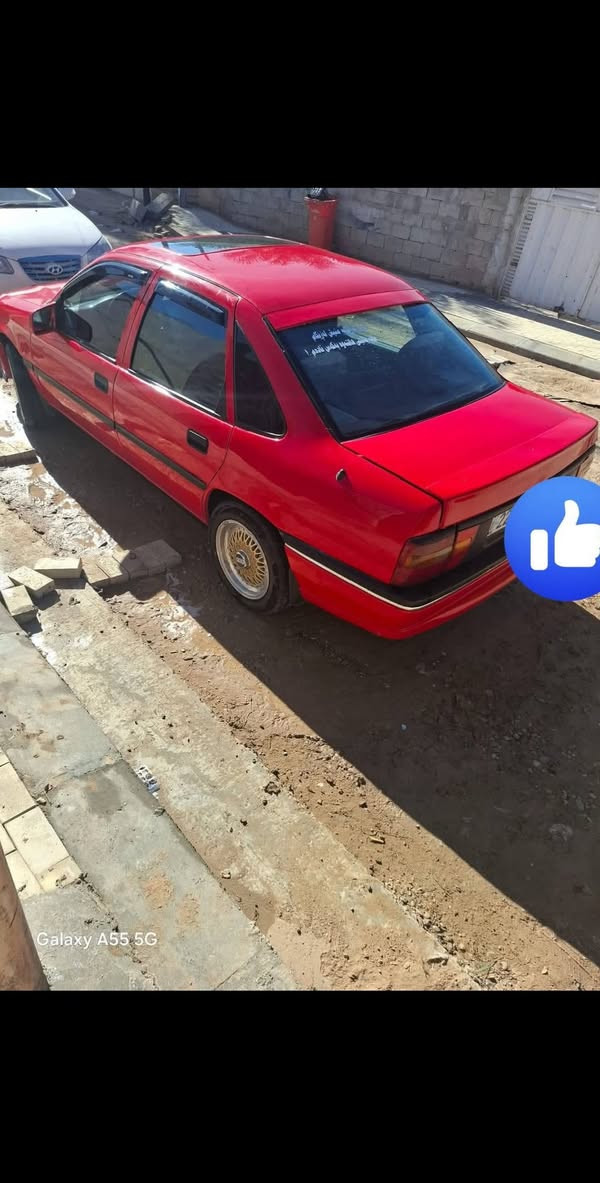 السلام عليكم سياره اوبل فيكترا موديل 95 كير عادي كهربائيات تأيرات تخم جديد سنتر لوك السعر 42 وخابر وتدلل ***********
