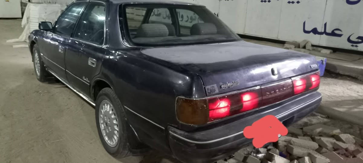 كرستة مسطرة للبيع مكفونه من جميع الجوانب بدي واصوليات سيارة حيل نظيفة ترايك للموصل فقط جارده قطره صبغ مابيها تبريد شغال مكانها ذي قار الغراف سعرها 47 وبيها مجال قليل باقي التفاصيل يم صاحبها مكلف بالنشر هذا رقم صاحبها ***********
