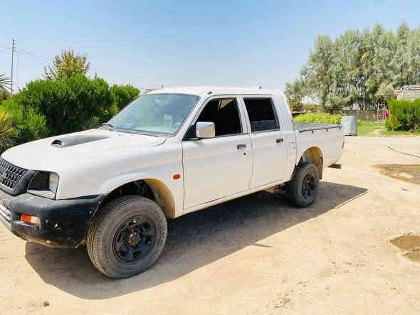 مستبوشي 2004 مال ساحات المحرك بي صرف *********** المكان العلم السعر 35 بيها مجال
