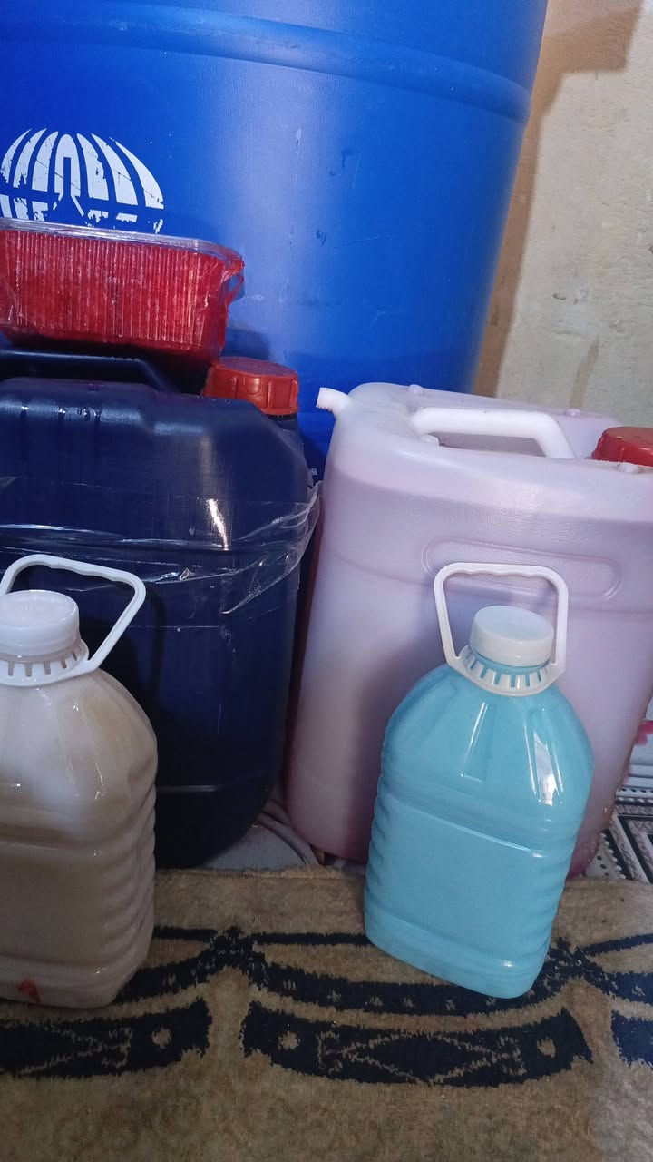 السلام عليكم متوفر
انواع منظفات درجه اولي وبي ضمان جربه كدام مندوب ما عجبك يرجع توصل ع رقم وتساب *********** جميع لحجام عندي وعندي جمله 
وتايت سائل جليكان ب15
وزاهي جليكان ب12
كلور جليكان ب12
معطر ملابس ورضيه جليكان ب18
معطر الحضره جلكان ب20
جل ماعين ومنعم الدين الكيلو ب3
صابون سائل دبه  3لتر 6
شاور جسم دبه 3لتر ب6
ع فكره متوفر جميع لحجام
