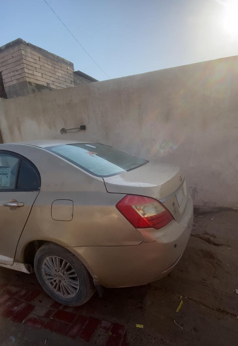 سلام عليكم
جيلي ام كراند e7 2014
سياره شوفت عينكم يرادلها ترتيب 
ذابلها طابوكه مال كورولا وكيرها هسا مبدله 
السعر ٣٥ وبيها مجال
العنوان البصره ابي الخصيب 
رقم الهاتف :***********
