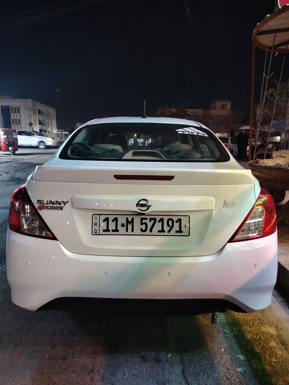 السلام عليكم
للبيع نيسان سني
مديل 2024
رقم بغداد الجديد سنويه باسمي 
فول مواصفات
شاشة بلاديه وكامره
تبريد خلفي
اربعه جام كهرباء
حساس خلفي 
ماشية 70 الف
مكفوله من كلشي
فقط بارد بصيط جاملغ خلف السايق
سعره 120 وبيه مجال بصيط
رقمي ***********
