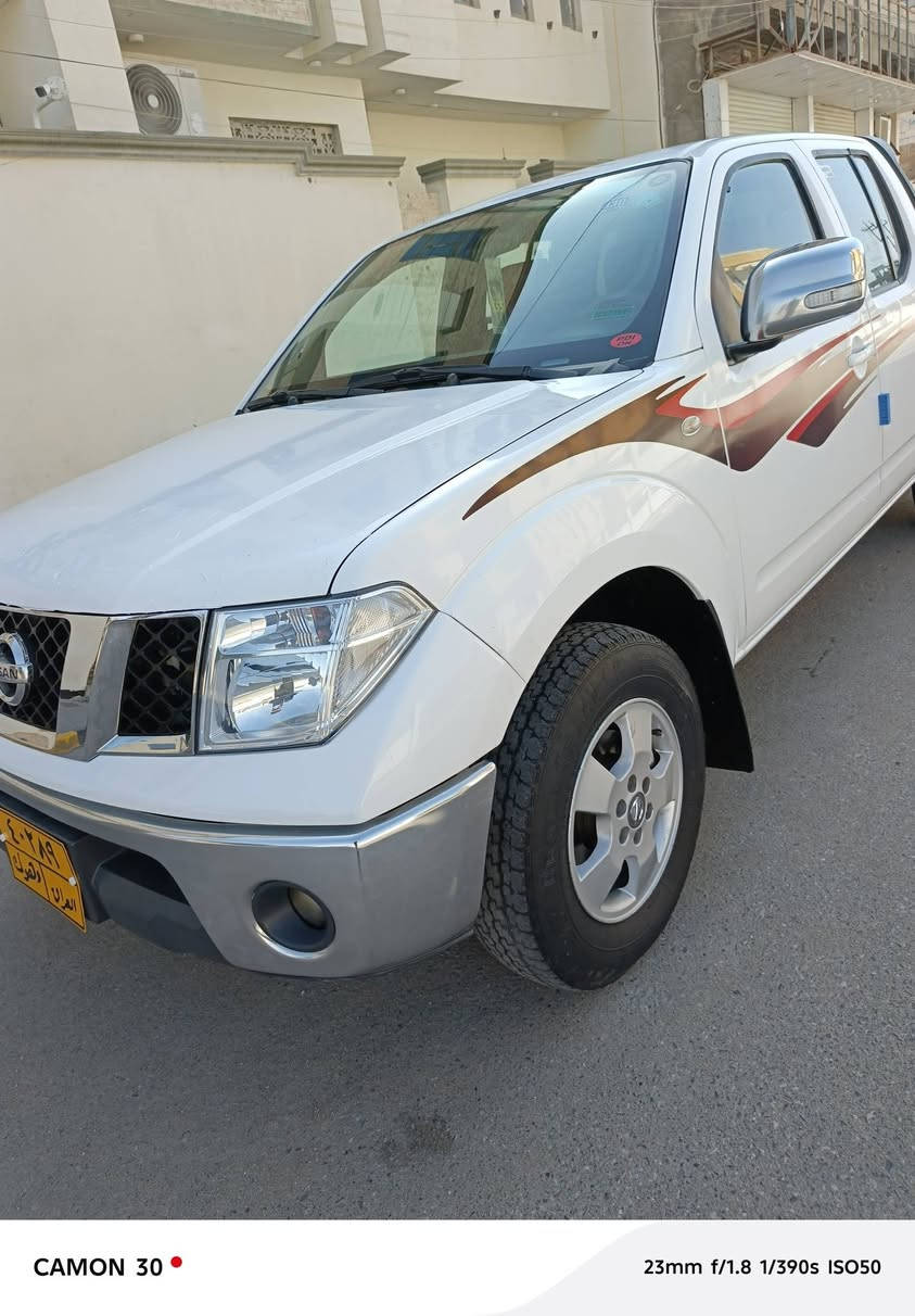 نيسان نيفارة موديل 2012رقم شمالي وكالة تحويل گير اوتماتيك فول LE سيارة جديدة كلش علا البلاد مكينة كفالة گير حدادة جاهزة ضربة صبغ كفالة سعر112مجال قليل ***********
