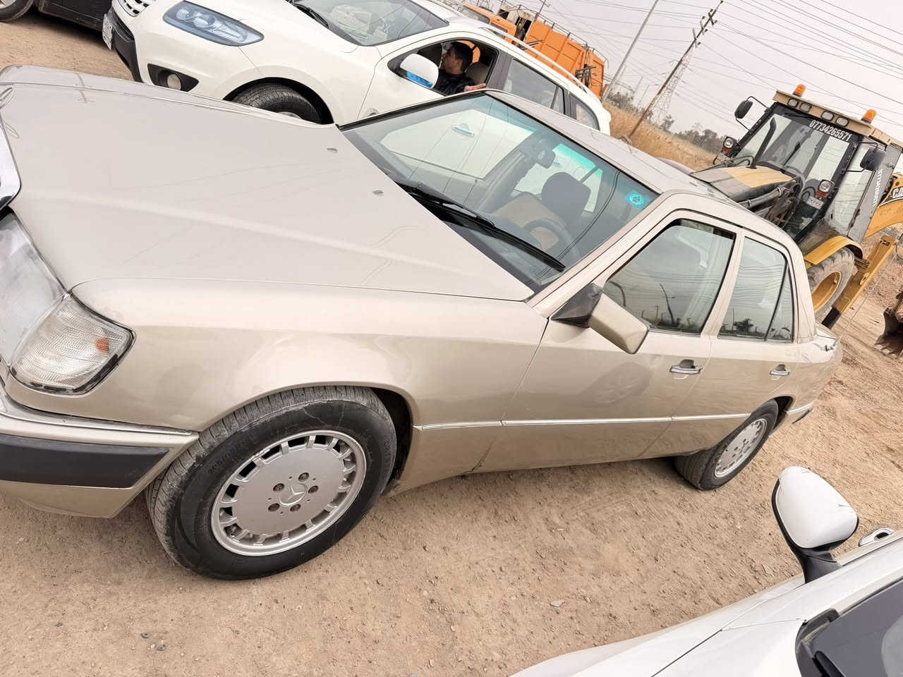 مارسيدس دب موديل 91 مكينه بلادي عنكبوت  سياره نضيفه ومناقصها اي شي كير مكينه كفاله بسمي السياره عارضها ب ٥٨ وبيها مجال مكاني ديالى كنعان  ***********
