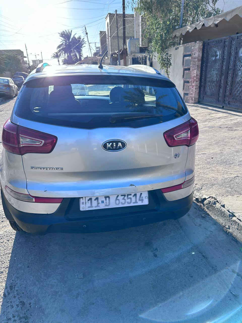 كيا سبورتج وموديل٢٠١٢ كير محرك مكفولات مكفوله من الصبغ بيها بارد شويه بلجنطه ماشيه١٨٠ مكان السياره بغداد العامريه السعر١٣٩
***********
