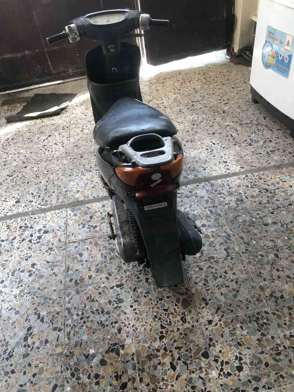 سلام عليكم دراجة ٦٠ عصفورية البيع سعرة ٢٥٠  دراجة كلشيً مابية تشتقلً بس بيع كوم حديد  مكاني بغداد الدورة اسيا ***********
