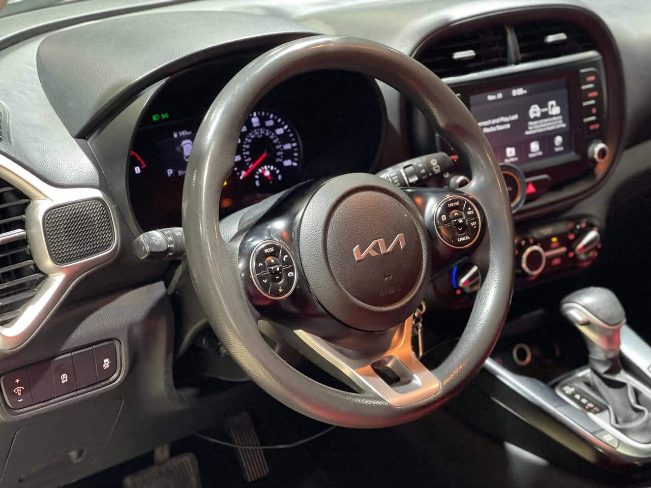 يا سول 2021 للبيع حادثه جاملغ وبنيد وقطعتين كلير ماشيه 188 الف كيلو مكانه نجف السعر المطلوب 125 ورقه 
للاستفسار الاتصال ***********
