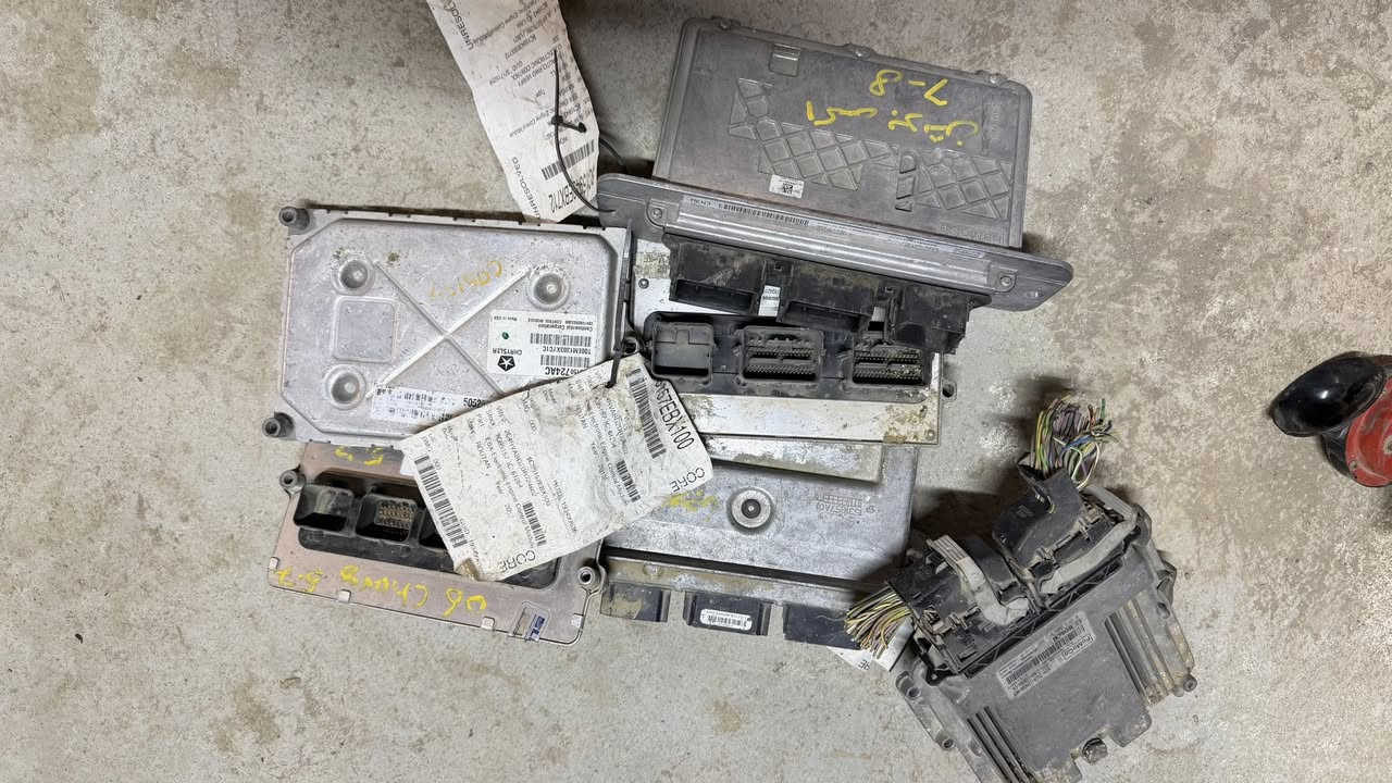 مجمع الحسين كربلاء المقدسة طويريج
متوفر جميع قطع الغيار لسيارات الامريكي 
هـ***********
