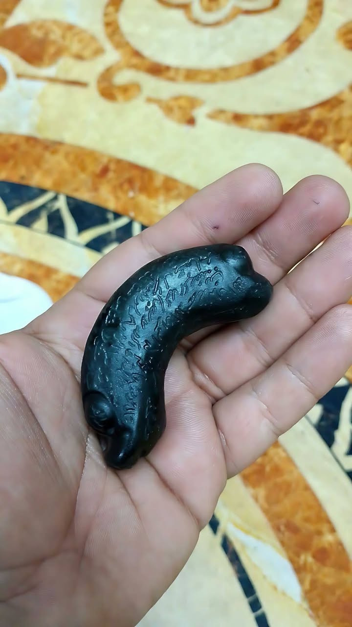 يا الله سلام عليكم اخوان توفرت أشكال مختلفة و 
متوفر جميع انواع و اشكال  العباس اباد الأفغاني الاخضر و الزيتوني و الاسود متوفر اكثر من 15 شكل وجميع الأحجام متوفره (جمله و مفرد) و  مخطوط وجهين ايات قرآنية و آيات أبطال السحر و طلسم الشفاء و آيات الشفاء وايات طرد العارض وايات الحسد و النفس و العين  وصراط علي حق نمسكه وسبحان من الجم الجن بكلماته واذا مرضت فهو يشفيني و ننزل من القرآن ما هو شفاء ورحمه للمؤمنين 
(متوفر عباس اباد منقوش حرز سيد علي القاضي وايات ابطال السحر) 
و(متوفر عباس اباد قديم)
و(متوفر فصوص محابس عباس اباد افغاني زيتوني منقوش من كل جهات ايات أبطال السحر)
و(متوفر عباس اباد تحصين مال بيت حجم كبير)
(للاستفسار مراسله الصفحه او الإتصال على الرقم ***********)
متوفر خدمه توصيل🚚جميع محافظات العراق
