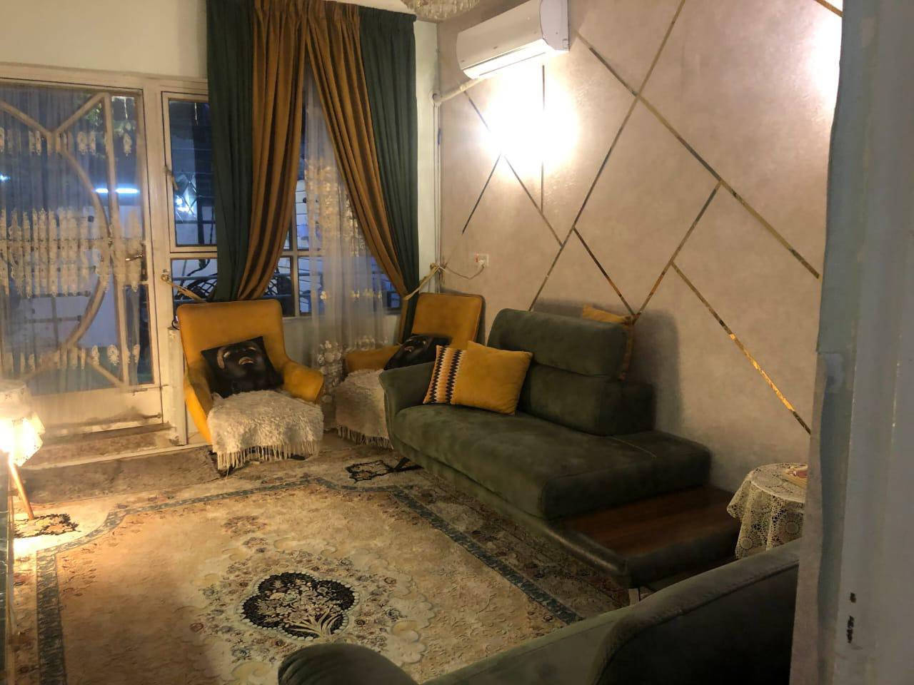 بيت للبيع ٦٧ متر واجهه ٣ ونص ونزال ٢٠ طابقين 
كراج صاله ومطبخ وحمام ومنور 
طابق ثاني غرفتين وحمام وسطح 
خدمات ماء مجاري تبليط كهرباء عرض الشارع ١٠ متر 
الموقع الغزالية شارع المشجر مربع الملعب 
للاستفسار 
زيارتنا مكتب المشجر للعقار بداية شارع المشجر مقابيل بانزين خانه 
او اتصال 
***********
***********
***********
