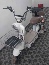 دراجه شحن كامله عله الفحص بصمه السعر١٧٥ العنوان مدينة الصدر  ٠٧٧٢٢٦٠٦٩...