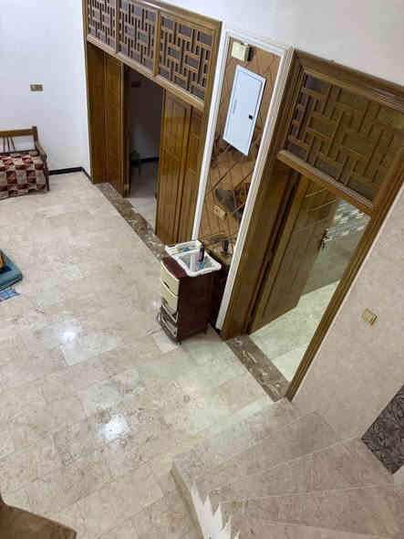 يالله 
السلام عليكم يعلن مكتب الوسام الذهبي عن وجود دار للبيع 
مسحاته 200م
طابو زراعي سند حديث 25
تفاصيل  الدار 
طابق واحد غرفتين استقبال وكيلدور ومطبخ وصحيات داخليه وخارجيه 
بناء حديث درجه أولى 
العنوان حله بابل زوير الغربي 
السعر 215مجال. بسيط 
تفاصيل اكثر مراجعه المكتب او الاتصال على الرقم الموجود في المنشور 
***********
*********** المصيب
