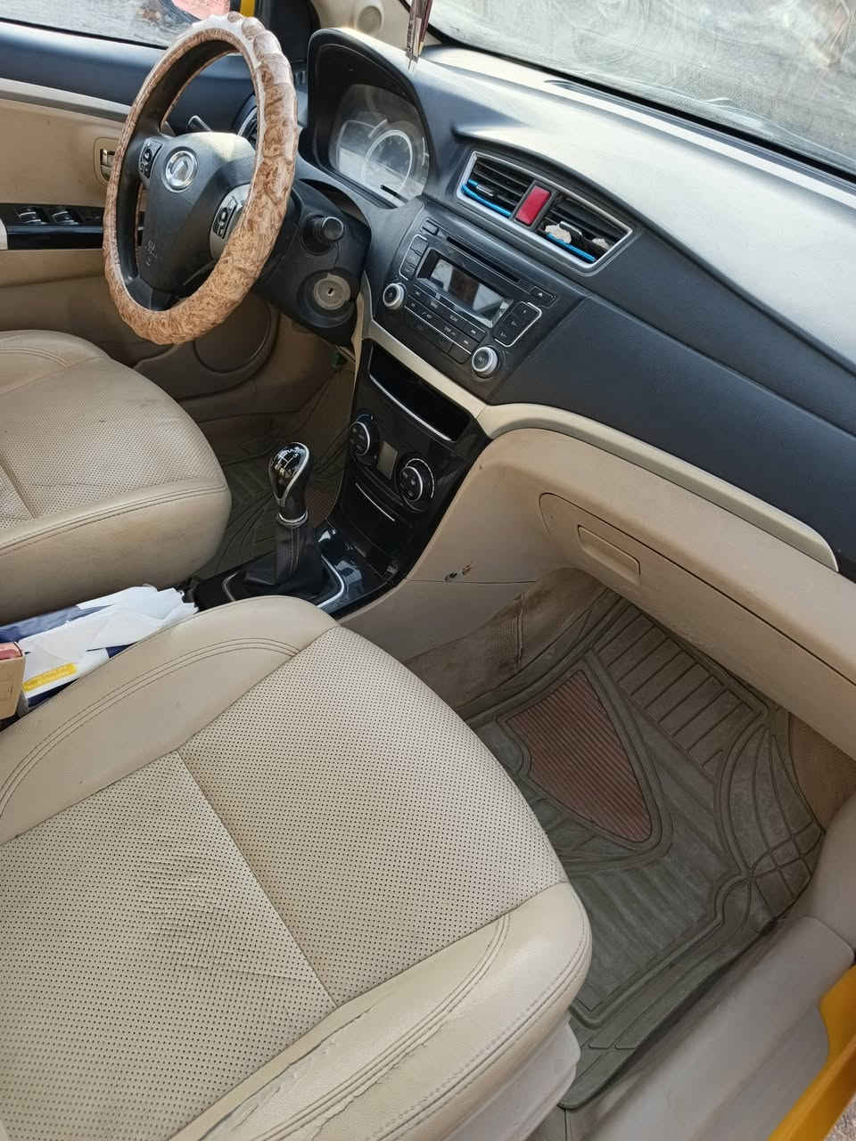 سلام عليكم سياره كريت ويل موديل 16 سياره مكينه وكير مكفولات تبريد نقصه كمبريسر فقط سياره لحد الآن ممرقمه ابيع بدون لوحات الاستفسار ***********
