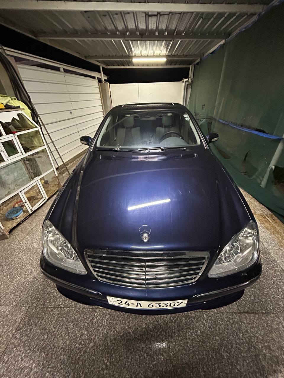 السلام عليكم اخواني للبيع فقط
مارسدس غواصه s500amg بلادي 
موديل 2001اصل وفصل 
رقم دهوك كامل بسمي شرط التحويل 
السياره جاهزه فول مواصفات 1/1
سعر السياره 130ورقه وبيه مجال 
كشنات جلد طبي فول كهرباء وخزن 3وضعيات كامل 
ستيرن كهرباء 
دبل جام ازرق متغير بلاد 
دبلات جوبلس جديده عدد 4 تصعد وتنزل 
لايتات زنون ديناميك متحرك 
برده خلفيه كهرباء 
فتحه كهرباء 
ماسحات أوتو 
زراك لايت 
ويل تو سايز 
3انضمه قياده 
تبريد شرط فريز 
السعر 130ورقه بيه مجال 
السياره جاهزه وعليها ادامه كامله وجديده كلش بيه صبغ عام بدون ضربه ابد وبدون خياس شرط الفحص صبغ درجه اولى اثر جراد فقط 
رقم الهاتف ***********
اذا مو شراي لا تعبني فدوه والي يشوفه غاليه اكو كلشي بل السوك
