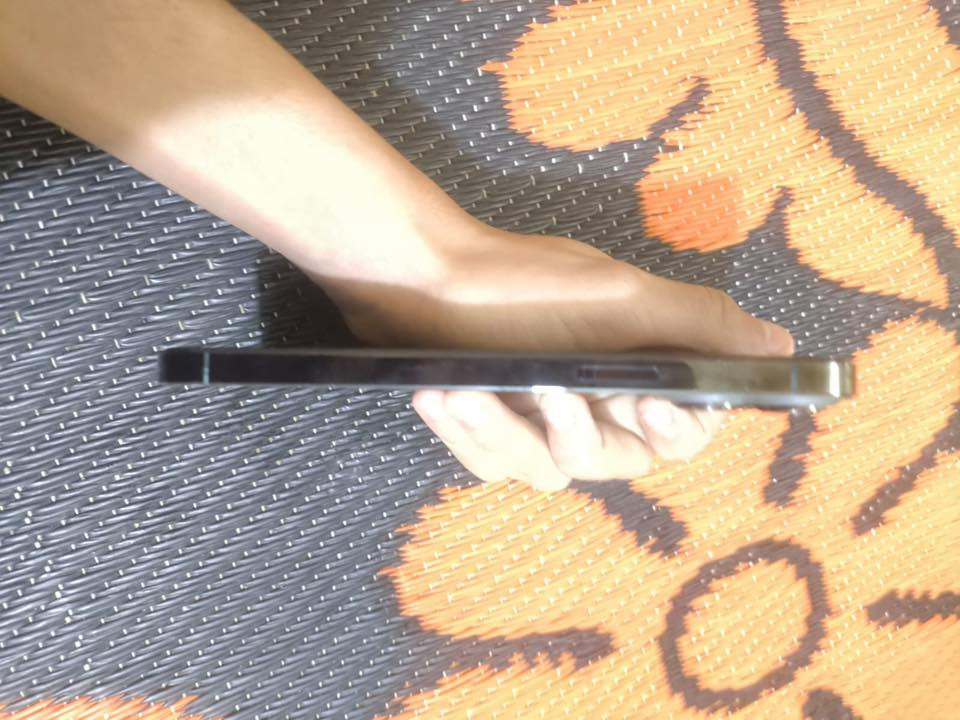 السلام عليكم ايفوان 13 برو ماكس للبيع
الجهاز مستبدال فقط بطاريه :100 

الشاشه اصليه واكاله فيس ايدي شغال 

الذاكره 256 

الضهر بيه فطر

الجهاز شرق اوسط باب اول وليس امريكي

السعر 550 او بيه مجال 

***********
