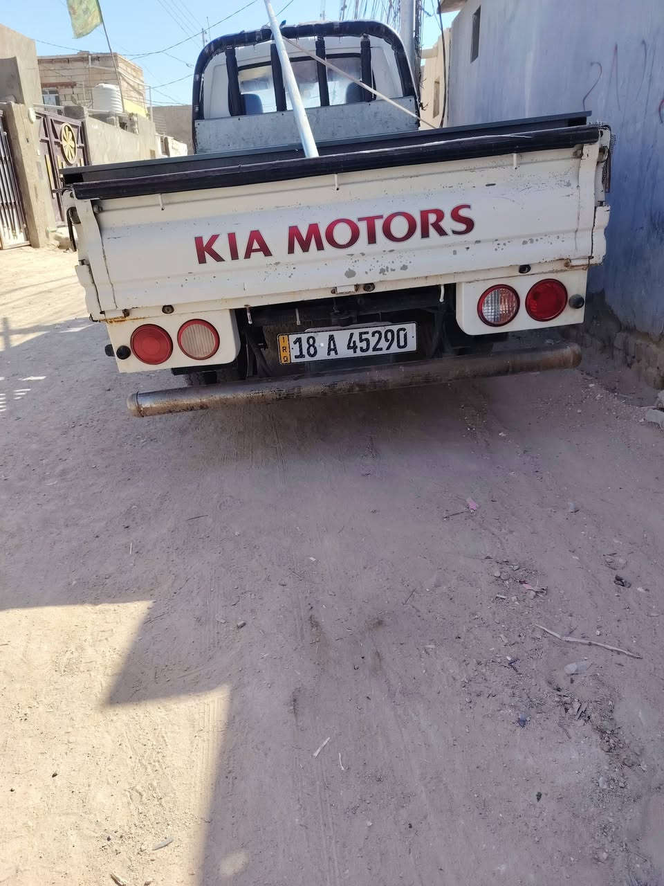 السلام عليكم كيه حمل مودل 2018 مكفوله كفاله عامه سونر  بل منشور.سعر 118 بيه مجال مصفر  قرامت وضيريبه سنويه 2030 مكلف بنشر خاص ماكو. ***********
