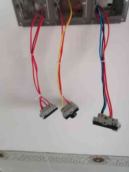 السلام عليكم تأسيس كهرباء  سنكل سيمنز مساطر تسليك ربط حفر نزالات
العمل بوتلس + توزيع الاحمال +نظام حساس للحركه في الاماكن القليل الاستخدام + نظام الفوتسيل للاناره الخارجيه + تحكم يدوي و حسب الطلب جانب من اعمالنه للإستفسار مراسله الصفحه او واتساب ***********
