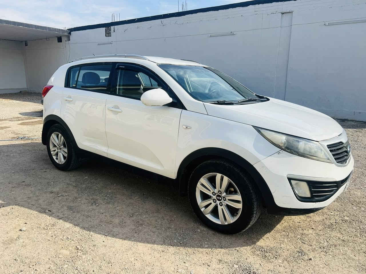 السلام عليكم
كيا سبورتج موديل 2011 رقم اربيل دولي 

شرعي بكياره صدر طخم تاير جديد محرك 2000

سنويه لل30 هزه جديد صبغ حزام انطيها 

السعر 107 وبيها مجال ترهم مراوس وبيع نقد

مكاني كياره 

تابع الحساب انشر سيارت مناسبه

***********
