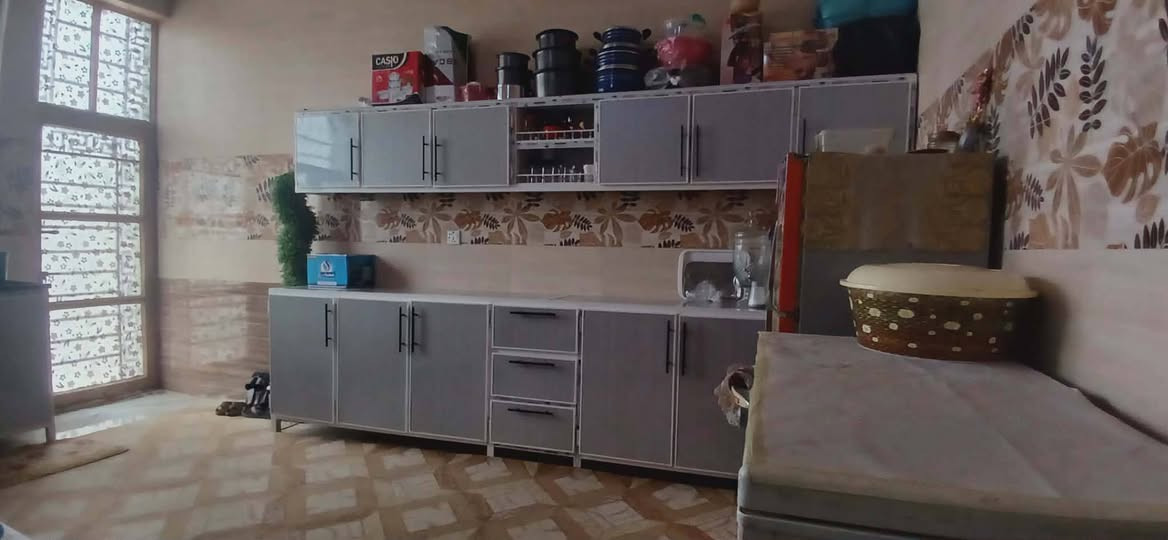 اللهم   صل  على  محمد  وال  محمد
السَلٱمٌ عـَلـْيگمّ-ۈرحـْمّـٌة ٱللـّہ ﯙبُرگـّاتہ
يعلن  مكتب   الشريفي للعقار   
عن   وجود   دار   للبيع    الموقع   مفرگ  السده    قريب   ع  ملعب   موقعه   ممتاز    
مساحته   300 متر    يتكون   م̷ـــِْن   غرفتين   وصاله  ومطبخ   واستقبال   وحديقه  وكراج   
البيت   متعوب  عليه    وكلش   مرتب    
السعر   150  وقابل    للتفاوظ،،،
للاستفسار  ***********
***********
***********
