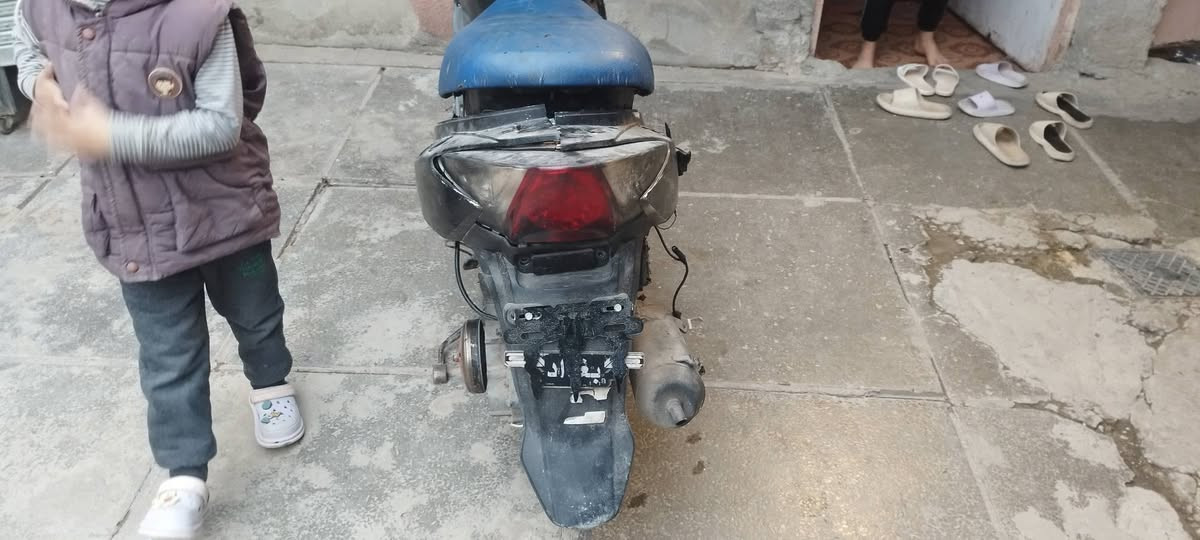 سلام عليكم دراجة سيام صيني كطعت نار اكفلك محرك وسرقة سعر 50 وبيهة مجال كوم حديد اتصال عل رقم ممتواجد فيس واتساب***********
