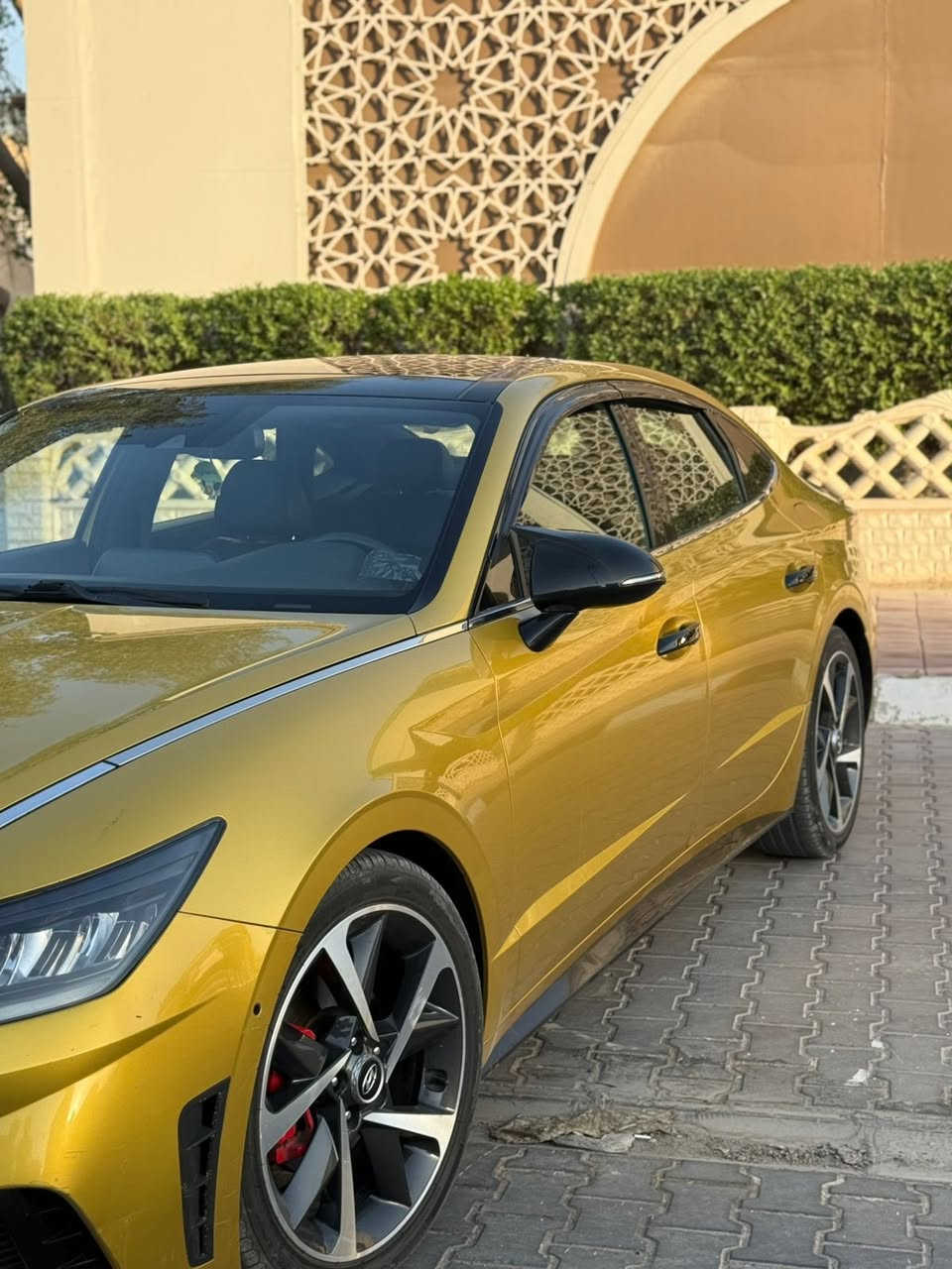 سوناته لون مميز 
رقم بغداد بسمي 
الموديل 2020
حادث مال امريكه مثل ماموضح بل صور فقط دعاميات 
محرك 1600 تيربو 
المواصفات فول
1 بنورامه
2 جلد +شامو 
3 رادار امامي خلفي 
4 تدفئه بل كشنات 
5 تدفئه ستيرن
6بكلايت لد 
7 لايت زنون 
8 مثبت سرعه 
9تحديد مسار 
10 اشاير بل مري +رادار 
السعر 168 وبيها مجال 
استفسار / ***********
