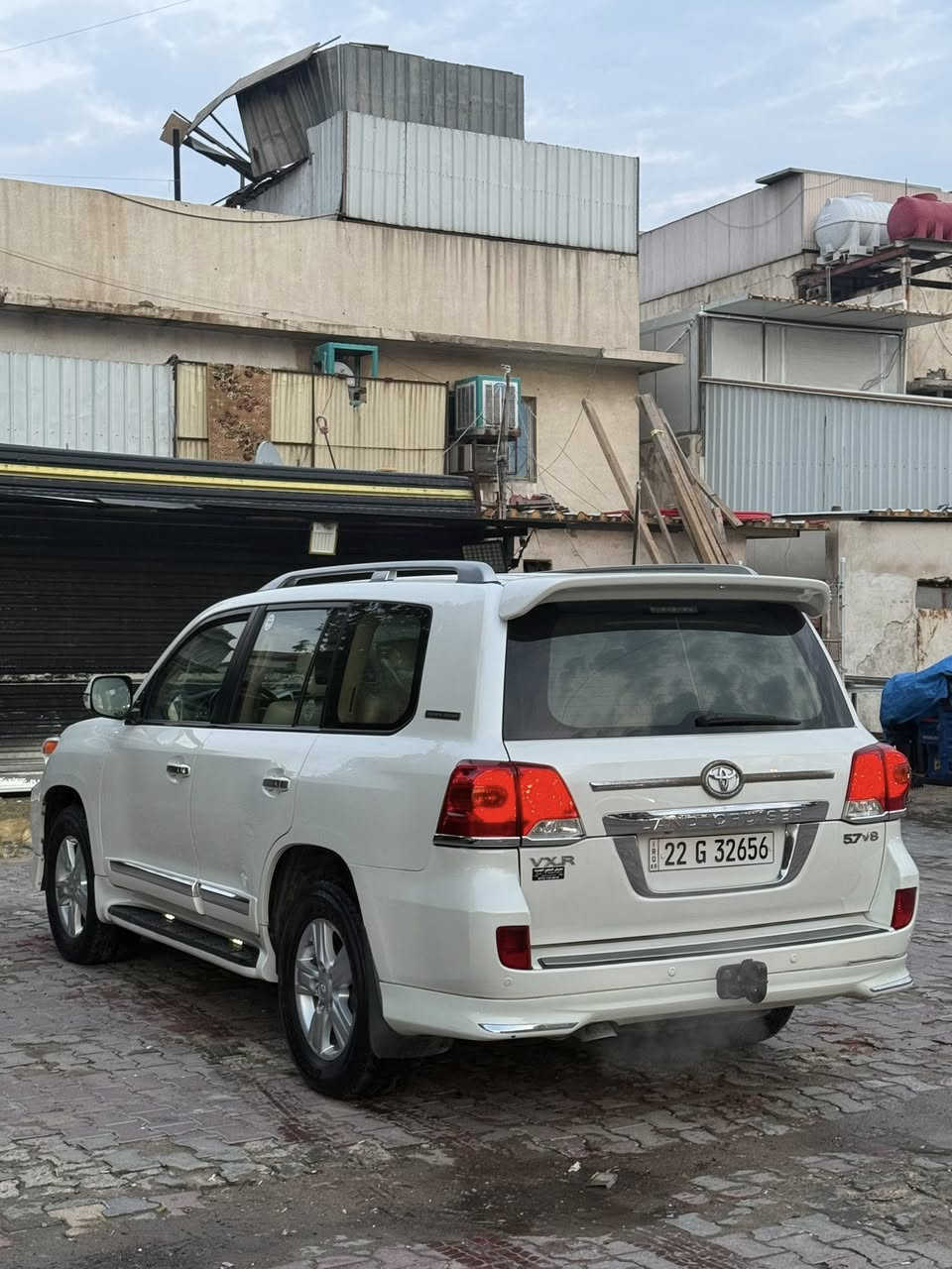 السلام عليكم للبيع لأندكروز موديل 2014
معروضه (370)او بيها مجال VXR رقم اربيل الجديد دولي بسمي تحويل ثاني يوم مكفولة كفاله عامه

فول مواصفات 1/1

حساس امامي

حساس خلفي

بصمه تشغل

بصمه اوبواب

فتحه سلايت

كشنات جلد اصلي

كشن كهرباء اتلاث حركات

محرك V8 

تشغيل عن بعد

8 ايرباك 

زراكات لايت 

مري شفط و قلاب 

مثبت سرعه 

سبعه راكب 

ثلاث قطع تبريد 

تحكمات ستيرن كامله 

4كامرات 

مطفايه حريق 

وباقي مواصفات معروفه. 

اللاستفسار على رقم *********** خاص  مغلق 🔏
