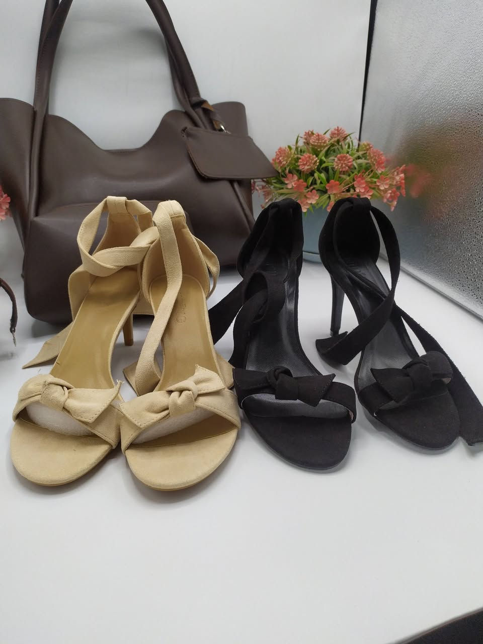 كول الموديلات بس بــــ5الاف دينار فقط✅✅
من جمال الكعب النسائي المتميز الي تحبون
تلبسو بكول طلعاتكم ومناسباتكم 🫶❤️‍🔥❤️‍🔥
شرط الفحص 👍💝
يجيكم بنفس الاكوالتي وبنفس الاناقه والترتيب
تصاميمنه عاليه وفخمه وتنافس كول المحلات والبيجات
القياسات الي متوفره 35💝36💝37💝38💝42
تواصلو ويانه خاص وحجزو طلباتكم ومن اختياركم
متوفر توصيل الباب بيتچ 🚕🚛🚚🚚
للحجز والاستفسار يرجى الاتصال بنا *********** أو مراسلتنا على الواتس اب 

#باغلين #Baglyn
