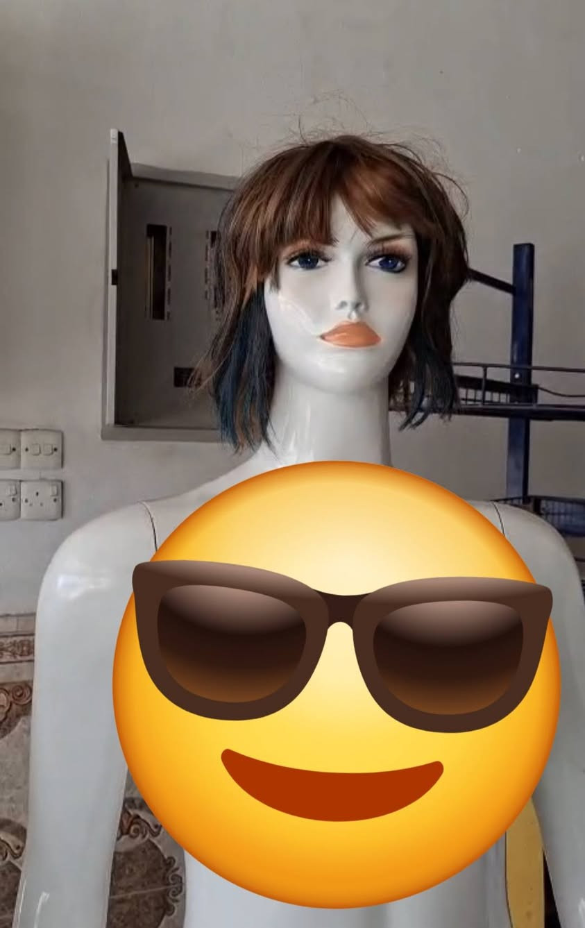 للبيع مانيكانات عرض ألبسة نسائية – فرصة ممتازة
العدد: ٧ مانيكانات
الحالة: مستعملة استعمالًا خفيفًا جدًا
النظافة: 100% وبحالة شبه جديدة
مناسبة لعرض الملابس داخل المحلات والبوتيكات
السعر: الاتصال على الرقم ***********
الموقع: دهوك. سيميل
