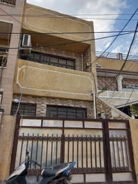 مشتمل للبيع ٦٠ متر بناء الفينات نظيف  قيناص واجهه ٤ متر بي غرفتين وهول...