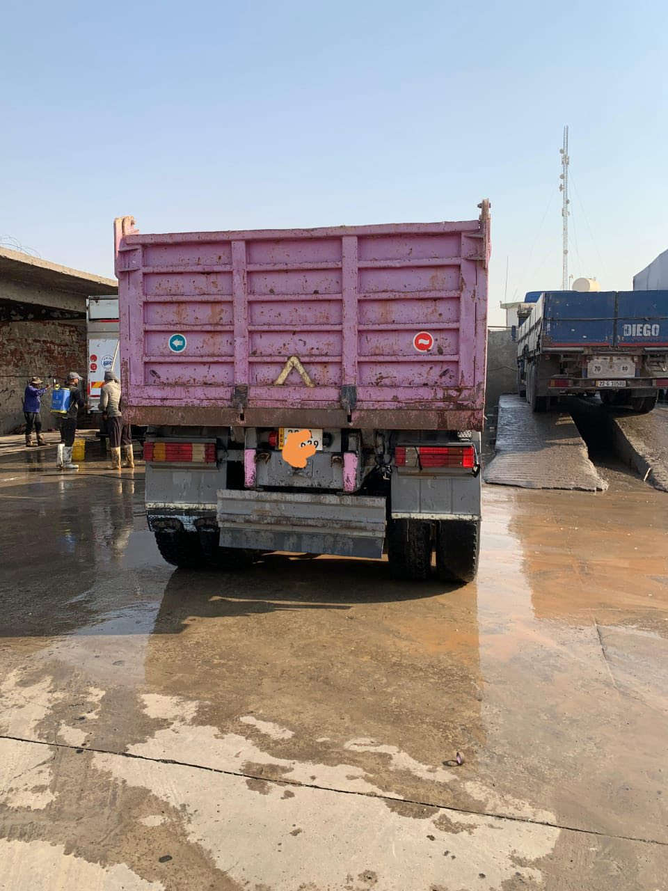 السلام عليكم اخوان سياره للبع 113رقم اربيل جديد سنويه الى 30 كير محرك اكسل كله شرط شاصي بلادي بودي جديد تواير جديد  *********** رقم صاحبه مكلف بنشر غير متواجد ع الفيس
