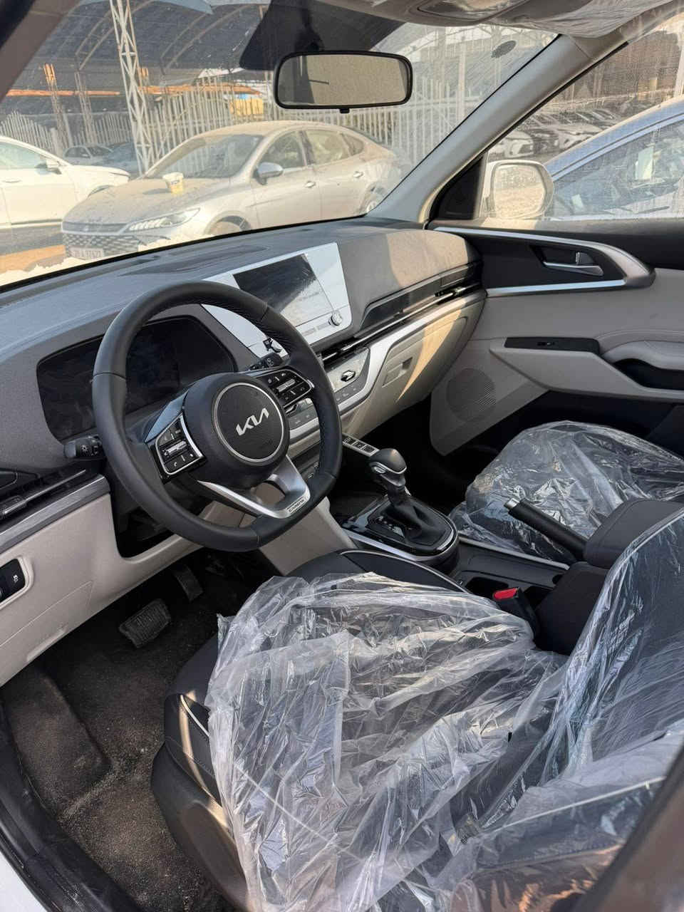 سلام عليكم كيا كارنز مديل ٢٠٢٥ زيرو فول موصفات خليجي ٧ راكب
سياره بدون رقم تترقم جميع المحفضات
بيع سريع سعر مناسب جدا
***********
***********
مكانه سماوه رميثه
