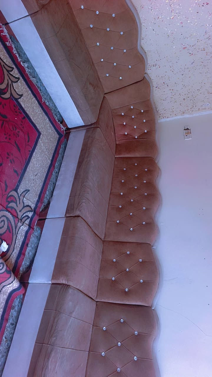 السلام عليكم حبايب تخم نضيف 6قطع /10نفرات سعره130 مكانه بابل شارع 60 الاستفسار/ ***********
