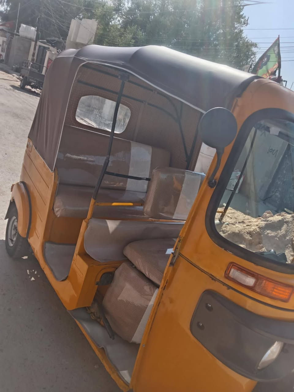 السلام عليكم تكتك موديل 18الاوراق بيهه كاعيه من كدام رادلهه تعمير السعراربعه وبيهه مجال مكاني جسردياله رقمي ***********
