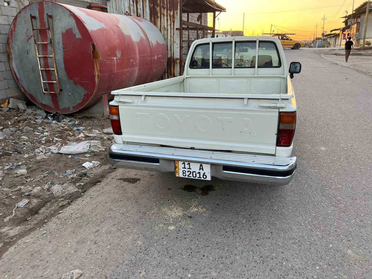 السلام عليكم 
بيكم تيوتا موديل ١٩٨٨ رقم بغداد انكليزي بسمي وهزه جديده سنويه لغايه ٣٠ مكينه كروسيده خمسه كير محرك وكير واكسل كفاله صدر امامي وخلفي جديد بريك اربع وياله كله جديد تخم تاير جديد تخم كهربائيات جديد سياره معمره جديد وصبغ عام
السعر ٤٥ وبيهه مجال
مكان السياره بغداد
الاتصال على الرقم
***********
***********
