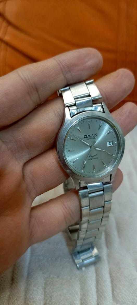 ⌚️ ساعة OMAX Supreme أصلية للبيع
✔️ Japan Movement – ماكينة يابانية أصلية Seiko Epson
✔️ ستانلس ستيل كامل
✔️ موديل SE6089
✔️ تاريخ يعمل بسلاسة ودقة عالية
✔️ إصدار كلاسيكي Vintage بحالة جيدة جداً
الساعة أصلية وتم التأكد من الماكينة بالصور.


**إذا كنت صاحب هذا الإعلان وتريد حذفه لأي سبب، رجاءا أرسل رسالة إلى الدعم الفني**