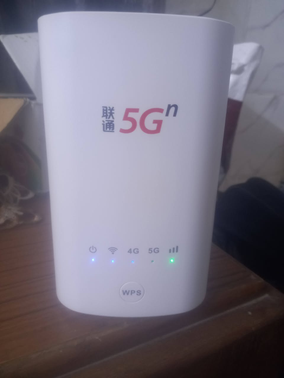 السلام وعليكم  .. مجموعه راوترات 5G  ثنين اثير  ثنين جوكر  واحد محمول جوكر 5G  كلمن سعر  واذا شلاع اراعي بل سعر .. وتساب ***********
