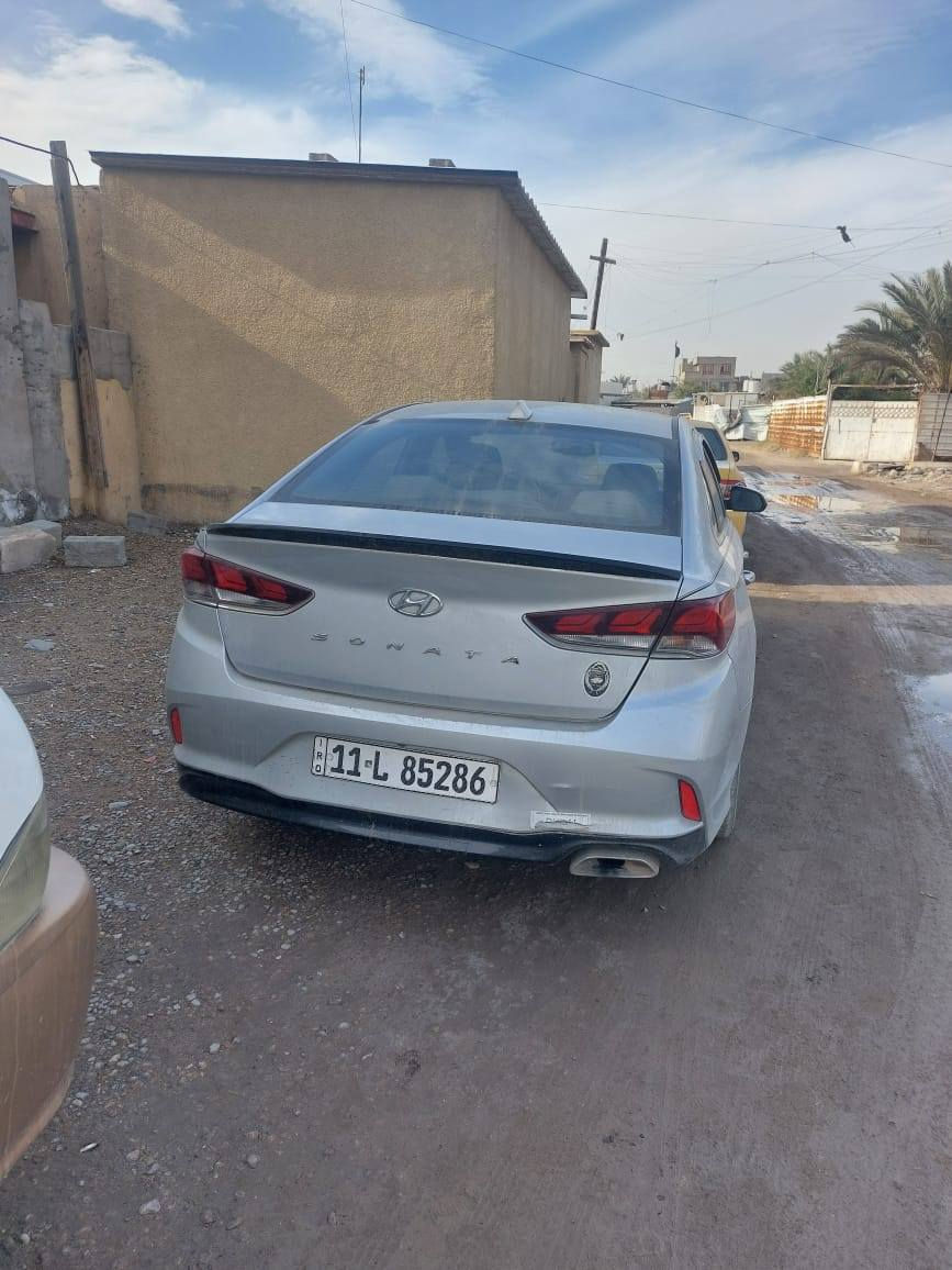 سلام عليكم سوناتا موديل 2018 سياره فووول عده الفتحه حادثهه جاملغ وشويه م̷ـــِْن البنيد سياره بسمي وسياره ستعمال شخصي سياره خير م̷ـــِْن الله كير مكينه جيدي اي محوله علـّۓ. لبانزين العادي لٱ دوانز ولاشي تبريد ثلج صدرهه 50بل 100ووكع م̷ـــِْن سعره مال صدر وبيهه مجال حك جيه ***********
