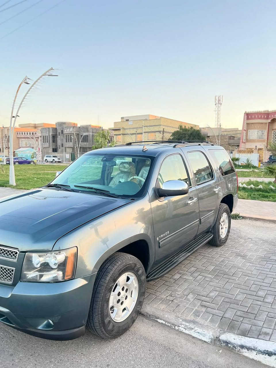 السلام عليكم تاهو 2008 رقم بصره لون مميز السيارة جاهز للخير LTZ فول مواصفات كير جديد محرك جديد حدادية فول 100/100 تخم تاير جديد دواخل شرط كارتون تبريد ثلج تريك وين ماتريد السيارة داخله كلين ولحد هس كلين بس تعرفون هاذ الون يجرد مصبوقه فرن جمالية اثر جراد شرط بدون حادث السيارة  مال جنايه السعر المطلوب 175 بيهه مجال بصيط حك الجيه الشراي يتصل*********** وانه بلخدمه ملاحظه مارد خاص اتصال فقط  العنوان بصرة شط العرب انه مكلف بنشر
