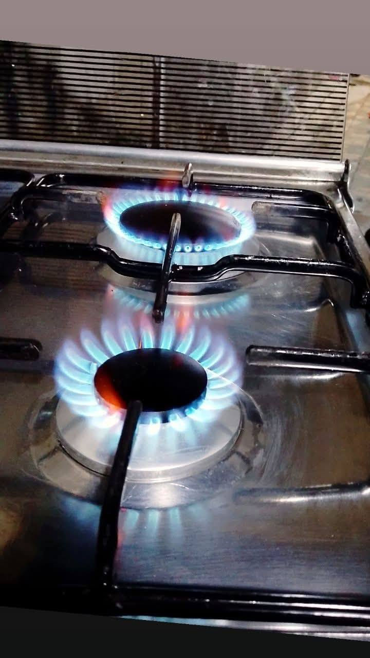 طباخ فريش مصري كلش نظيف كله شغال موجود فيديو بلمنشور سعره 100 مكانه نجف حي الرحمه رقم الموبايل ***********
