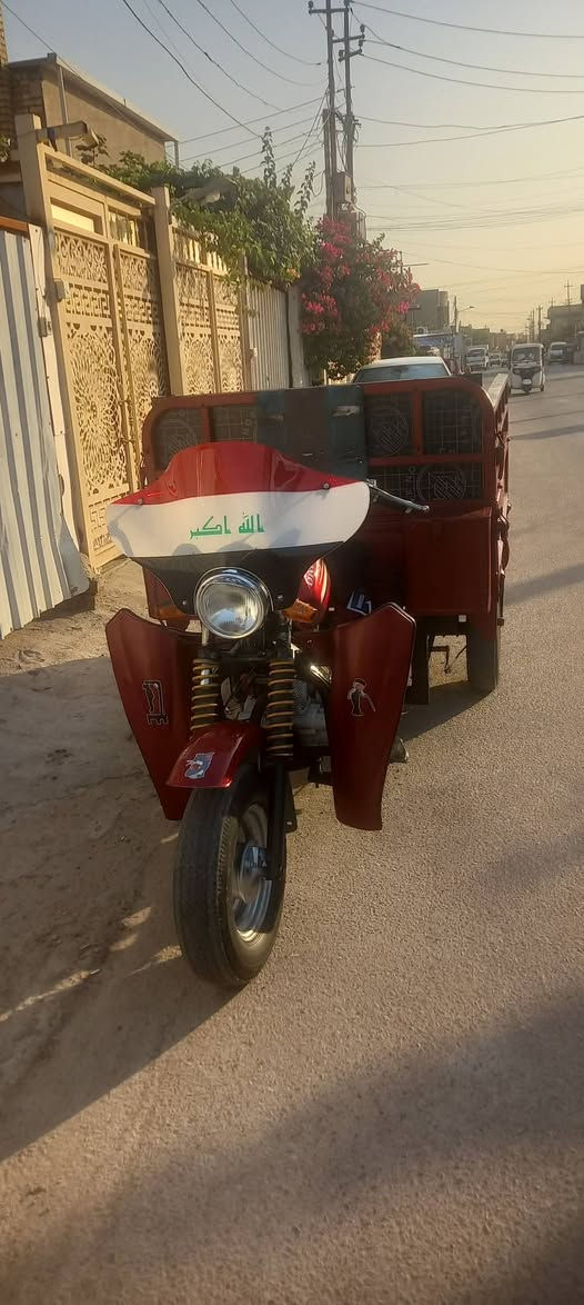 سلام عليكم ستوته دايون للبيع موديل ٢٠١٥ أوراق كامله محرك مكفوف كهربائية كلهه شغاله مكان زعفرانيه ***********

