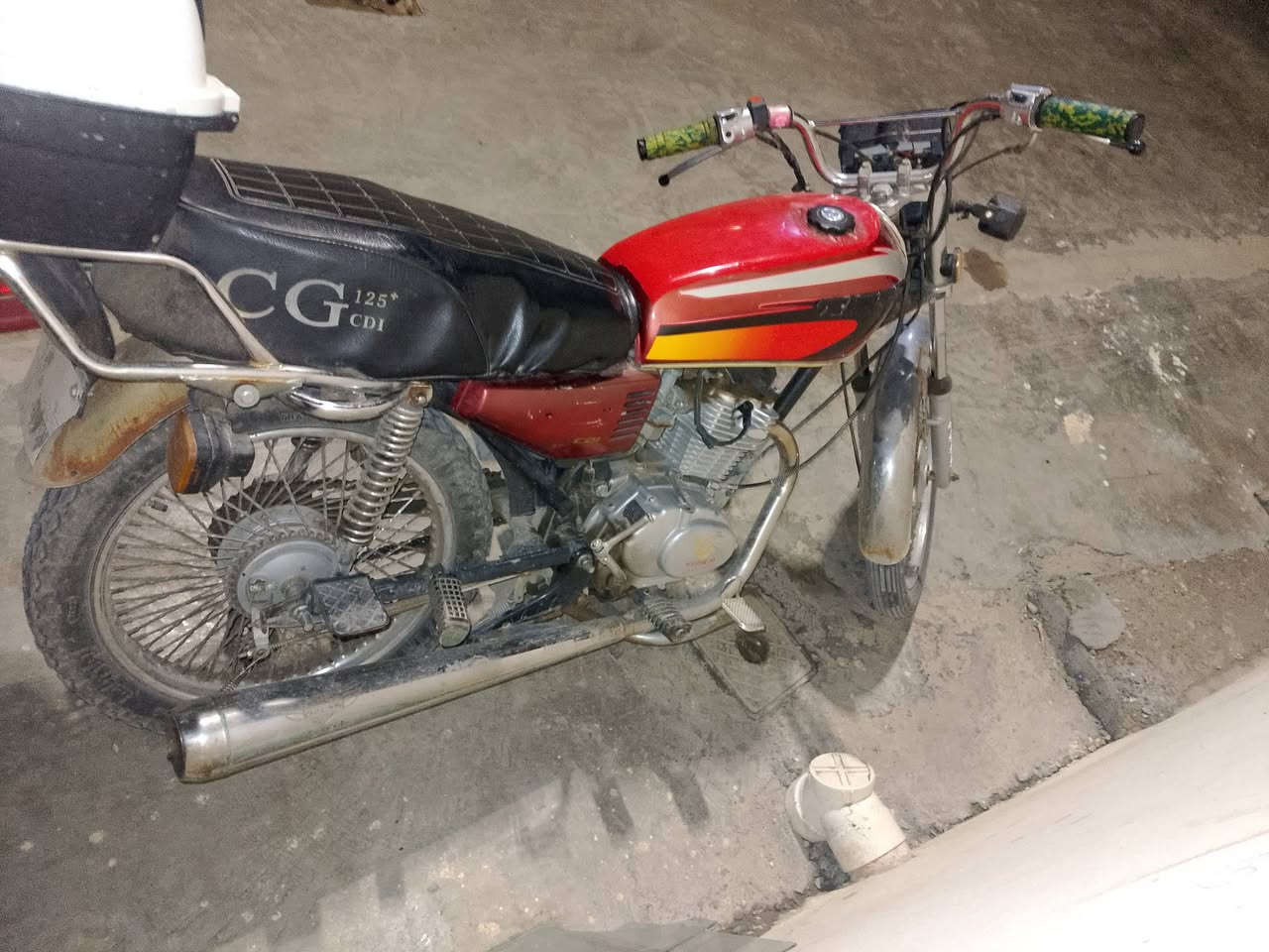 سلام عليكم تايكر للبيع 400وبيه مجال ‏‪0772 974 1820‬‏
