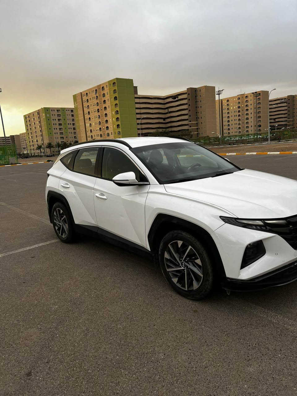 السلام عليكم 

توسان 2022خليجي 
 السعر ……..مناسب…………..205$ومجال …………
ماشيه 110
رقمها اربيل تحويل شرط  
بصمه تشغيل 
بصمه ابواب
تشغيل عن بعد 
شاشه جبيره كار بلي
كرسي كهرباء
تدفئه كشنات 
اوتو هولد 
تحديد مسار 
قياده ذاتيه 
مانع انزلاق
مودات قياده 
بيها طخه  باب السايق مبدل وكاله 
للاستفسار ***********
 مكان السياره بغداد بغداد, العراق
