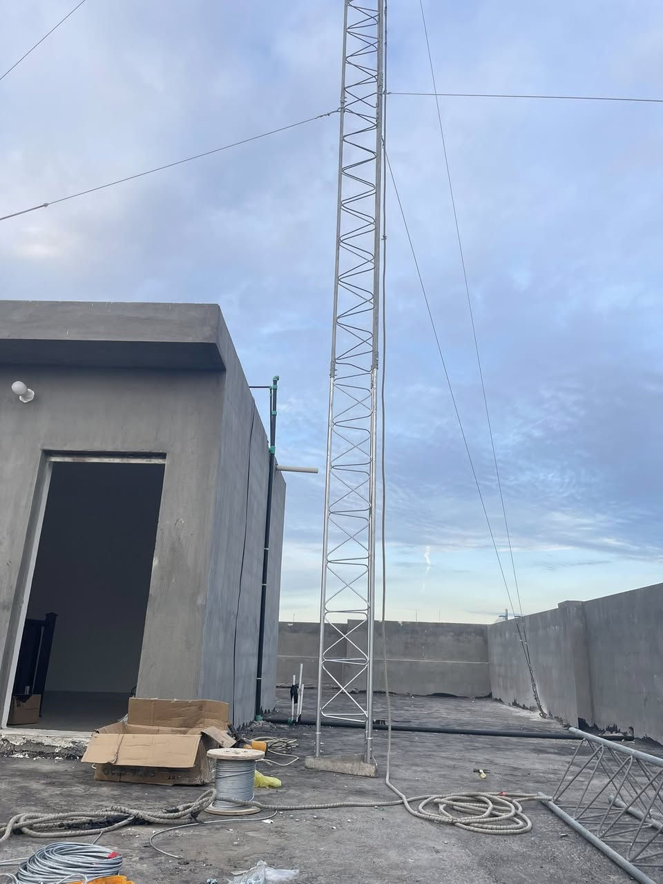 يعلن.  كادر وسام ديالى.   لنصب لابراج. 
ونقل لابراج.      وصيانتها.   وتفصيخها 

بسعار مناسبه. 

ورجع واكول شغل درجه اولى اسئل قبل ماتعامل ويانه اهم فقره هيه الكلام والمصداقيه. وشغل وضمان على لسانك.  في جميع محافضات العراق.       بسعار تنافسيه.    تجهيز لابراج الجديد والمستخدم.   ومستعدين لاي مقاولات لابراج والكامرات في جميع محافضات العراق بشراف مهندسين مختصين وبسعار مناسبه ***********
