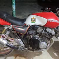 شلونكم شباب عندي دراجه بطح سيبي فور محرك 400cc دراجه رياضيه شلعه فول و...