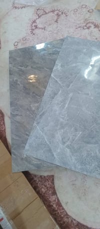 لاصق جدران • ٣٠×٦٠ • رصاصي غامق/فاتح