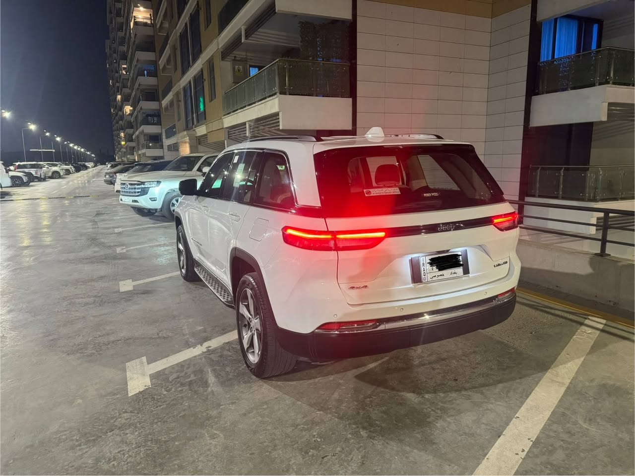 سلام عليكم
جيب خليجي لمتدد بلاس 2022 

وكاله هارلم. (خليجي) . لون ابيض 

رقم بغداد

السياره مكفوله كير محرك صدر تبريد على وضع الشركه وسيرفس فقط في الشركة ماشيه  47,000 كيلومتر 

المواصفات :

* دفع رباعي 4x4 . 

* تحذير النقطة عمياء ⚠ .

* سقف بانوراما . 

* شاشه كبيرة 

* نظام الخرائط (GPS) .

* ستيرن كهربائي . 

* المصابيح الأمامية زنون .

* كشافات الضباب زنون .     

* تشغيل عن بعد .

* صندوق كهربائي ..

* حفظ وضعيات الجلوس (ميموري) . 

* المقاعد الأمامية كهرباء

* المقاعد الأمامية تبريد وتدفئة .

* المقاعد الخلفية تدفئة وتبريد

* حساسات أمامية . وخلفي

* تدفئة ستيرن . 

* بخاخ ماء على المصابيح الامامي..

* مانع تصادم خلفي .

* خمس كامرات . 

* محدد سرعة 

* نظام التشغيل والاطفاء الاوتوماتيكي ( Auto Start System ) .

* نظام بريك اوتماتيكي ( Auto Break System )

* اناره داخليه متغيره

* جنطه كهرباء

* شاشه بل دشبول

* داخل بيجي

* لدات امامي وخلفي

* تحكمات ستيرن فول

* شاشه اعطال

* كير ماوس

* اربعه انظمه قياده

* رادار 
* وباقي المواصفات المعروفه 

* 

مكان السيارة بغداد اليرموك  
سياره جديده وجاهزه من كلشي واي نقص مابيها عدتها وارضياتها كلها وياها ممفتوحة

السعر 385$ وبيه مجال  

***********
