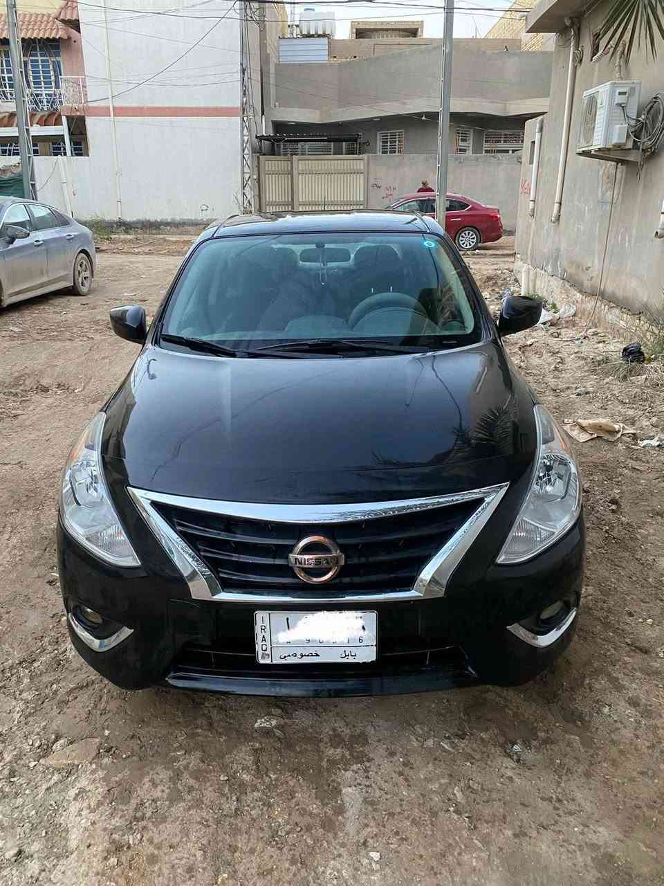 السلام عليكم 
نيسان فيرسا م 2019/رقم بابل سنوية مشروع وطني حرة بأسمي 
السيارة جديدة ومكفولة إستعمال بيت ماشية 60 فقط  /
 گير AT  وليس CV 
لا تبديل ولا ظربة فقط صبغ البنيد 
المحرك الكهربائيات كلها على وضع الشركة احلى من الصور مواصفات شاشة وتحكم وغيرها الاستفسار/. السعر / 91 
*********** أبو محمد
