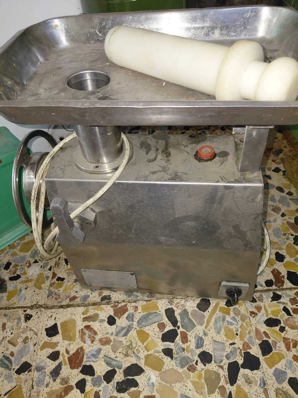 سلام عليكم مثرامه حجم ٢٢ جديده  مستعمله شي قليل عل فحص السعر ٢٥٠ مكاني بغداد الشعله


**إذا كنت صاحب هذا الإعلان وتريد حذفه لأي سبب، رجاءا أرسل رسالة إلى الدعم الفني**